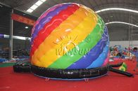 A casa inflável colorida do salto/material inflável do PVC da abóbada do disco personalizou o tamanho fornecedor