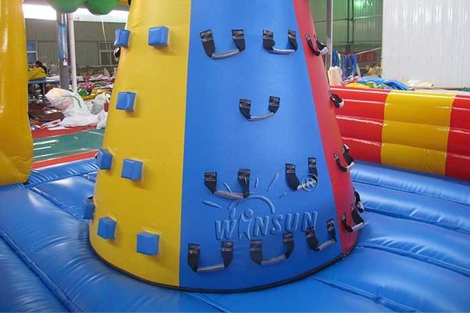Três camadas da montanha de escalada inflável do PVC para o pré-escolar/jardim de infância