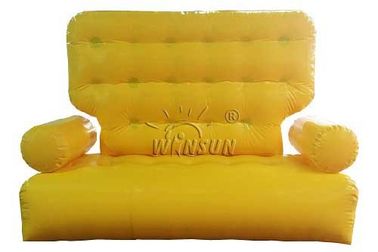 China Sofá inflável do sofá da cor amarela a favor do meio ambiente para atividades exteriores fábrica