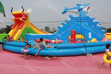 China estilo inflável do dragão e do tubarão do parque de diversões da água das crianças do PVC de 0.9mm fábrica
