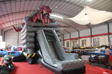 China Linha dobro casa inflável costurada do salto com decoração En14960 do dinossauro fábrica