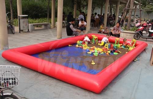 A piscina inflável gigante, tamanho personalizado caçoa a associação da explosão